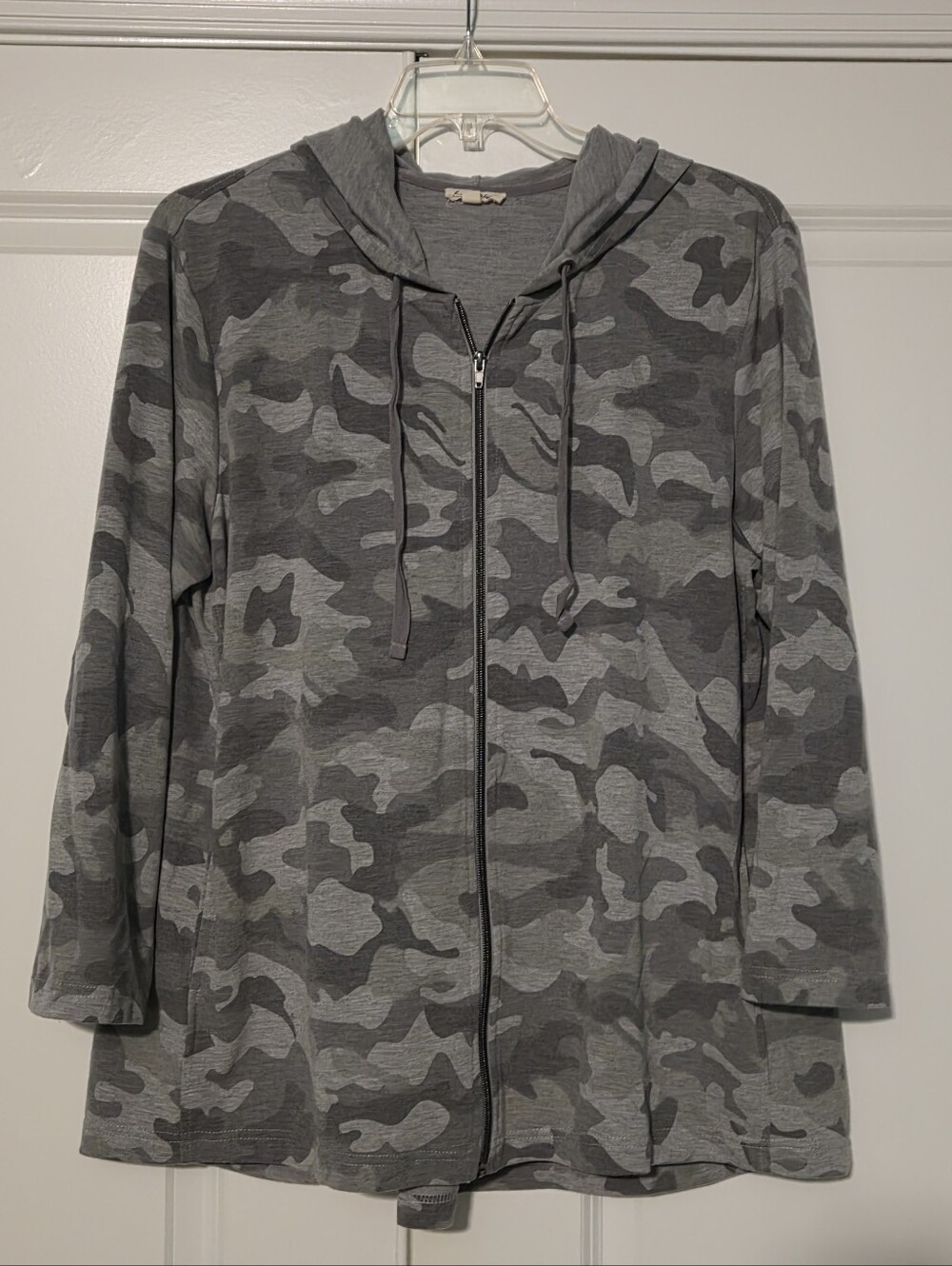Jane And Delancey Women's Gray Camo Zip-Up Hoodie Sweatshirt Size 1X